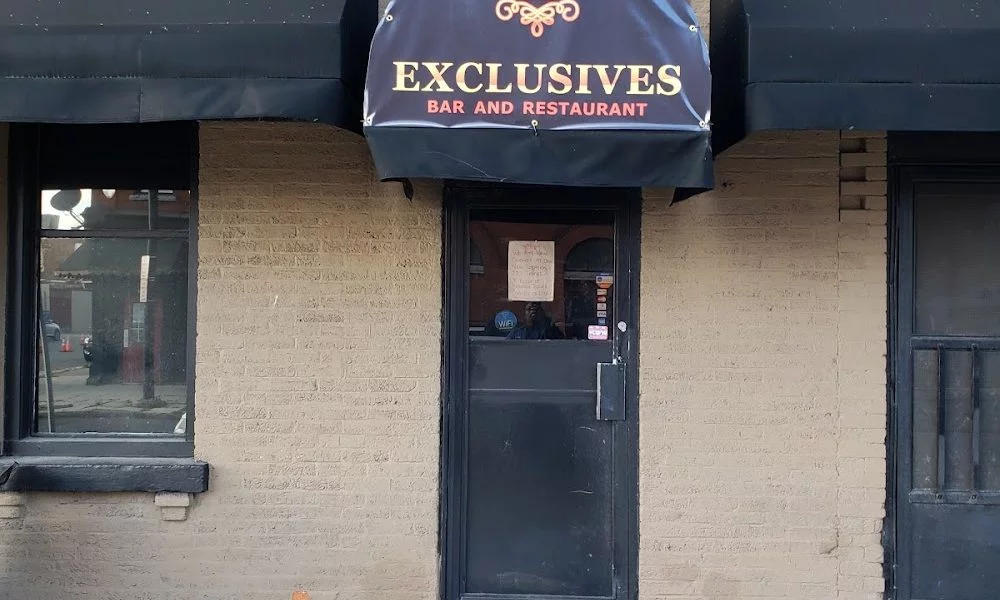 Exclusives bar and restaurant