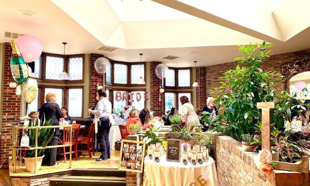 Phoebe’s Restaurant & Coffee Lounge